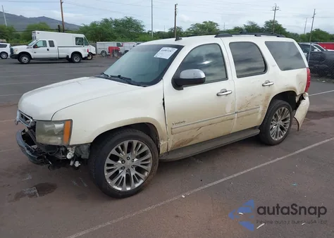 2010 Chevrolet Tahoe Ltz z USA, uszkodzony, nr VIN 1GNUCCE01AR112247
